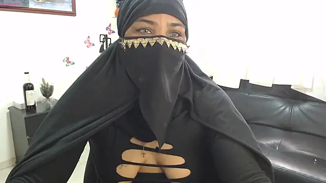 Aaliyah brown online show from December 2024 03:11:01 PM