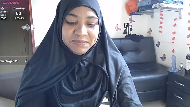 Aaliyah brown online show from February 2025 01:53:02 PM