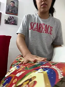 Snapshot of Salome_golvert chatting on December 2024 11:55:01 PM Salome golvert online show from December 2024 11:55:01 PM