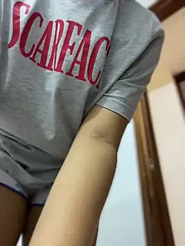 Snapshot of Salome_golvert chatting on December 2024 04:14:02 PM Salome golvert online show from December 2024 04:14:02 PM