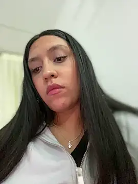 Snapshot of Salome_golvert chatting on January 2025 02:49:02 AM Salome golvert online show from January 2025 02:49:02 AM