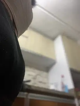 Snapshot of Salome_golvert chatting on January 2025 02:18:02 AM Salome golvert online show from January 2025 02:18:02 AM