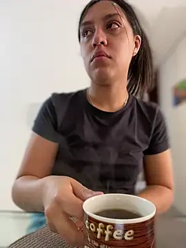 Snapshot of Salome_golvert chatting on February 2025 03:39:01 PM Salome golvert online show from February 2025 03:39:01 PM