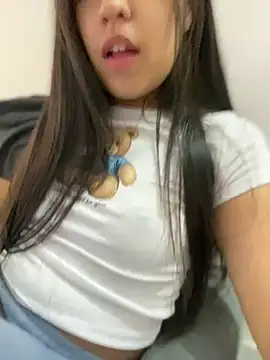 Snapshot of Salome_golvert chatting on February 2025 10:26:02 PM Salome golvert online show from February 2025 10:26:02 PM