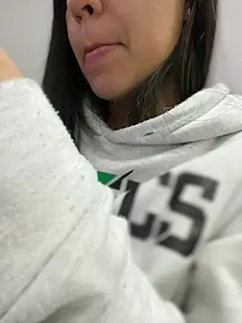 Snapshot of Salome_golvert chatting on March 2025 01:13:01 AM Salome golvert online show from March 2025 01:13:01 AM