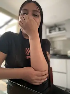 Snapshot of Salome_golvert chatting on September 2025 08:56:01 PM Salome golvert online show from September 2025 08:56:01 PM