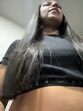 Snapshot of Salome_golvert chatting on September 2025 10:47:01 PM Salome golvert online show from September 2025 10:47:01 PM