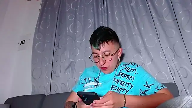 Sexyboy 666 online show from November 2025 06:35:02 AM