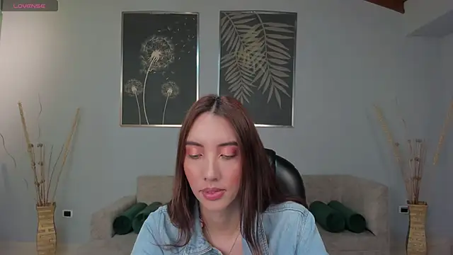 AnaisNin online show from November 2025 04:01:01 AM