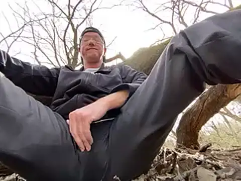 KrixKross online show from March 2025 05:28:02 PM