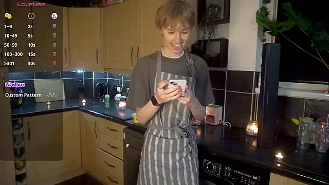 twinkben online show from September 2025 09:27:02 PM