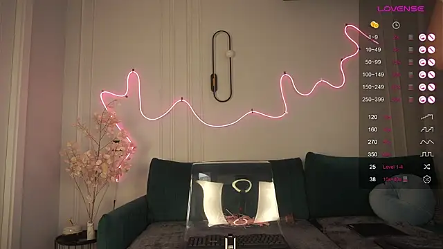 Snapshot of anna54784 chatting on December 2024 09:44:02 AM anna54784 online show from December 2024 09:44:02 AM