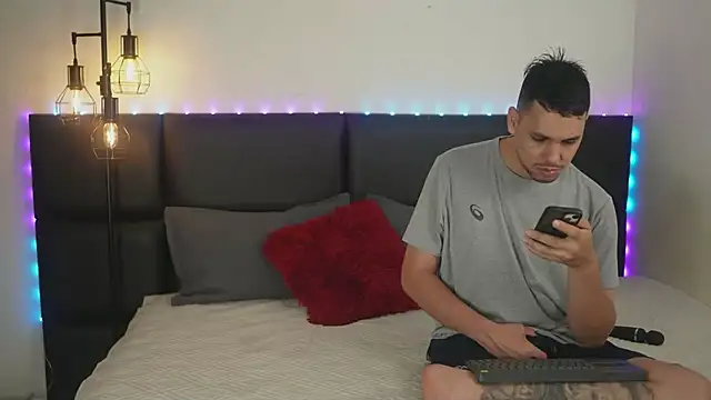 Cleoanubis- online show from February 2025 04:09:02 AM