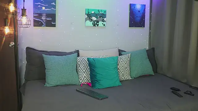 Cleoanubis- online show from November 2025 07:17:01 AM