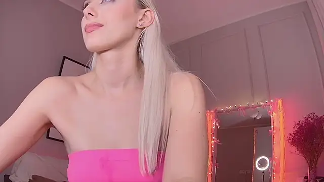 LoryWood online show from March 2025 09:04:02 PM