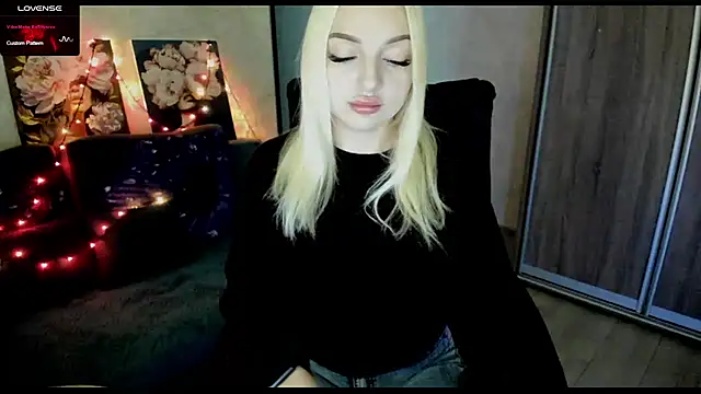 Stella  Cox online show from November 2025 06:16:02 AM