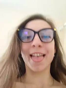 Milky flexy cat online show from February 2025 03:05:02 PM