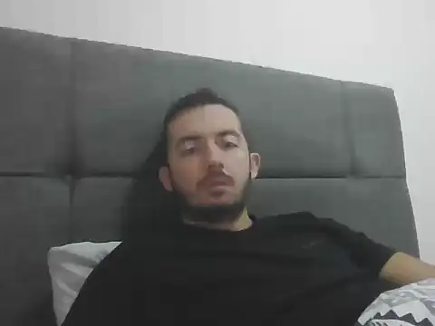 laynufff online show from October 2025 07:52:02 AM