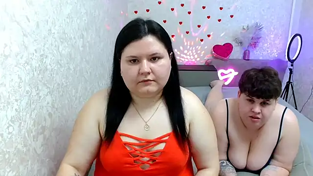 BeckyAndHellen online show from February 2025 12:22:02 PM