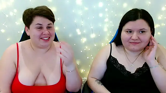 BeckyAndHellen online show from December 2025 09:44:02 PM