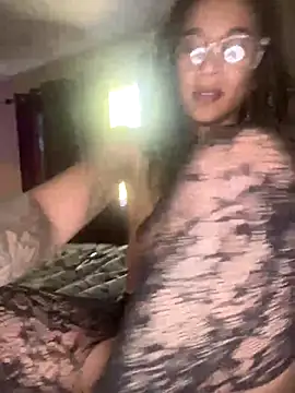 Shuggabutt online show from December 2024 04:25:01 PM