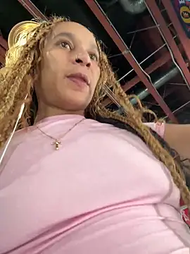 Shuggabutt online show from September 2025 02:56:02 AM