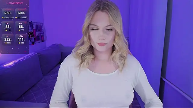 Honey blonde online show from October 2025 09:12:02 PM