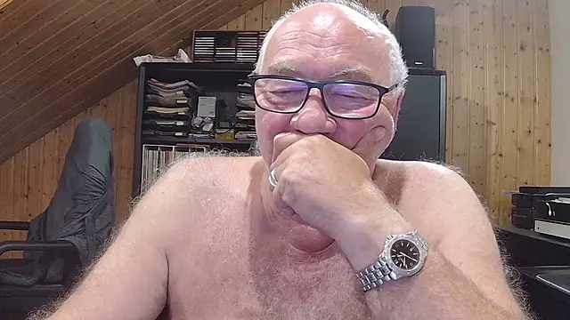 Snapshot of biggandybig chatting on June 2026 10:52:02 PM biggandybig online show from June 2026 10:52:02 PM