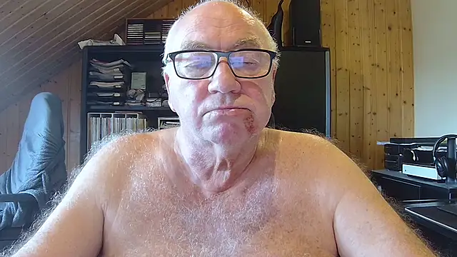 Snapshot of biggandybig chatting on June 2026 10:58:01 AM biggandybig online show from June 2026 10:58:01 AM