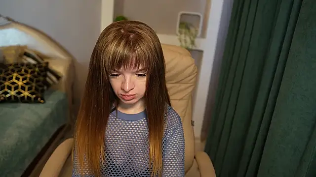 Eva Rosec online show from March 2025 12:01:02 PM