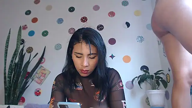 Yaumiko online show from January 2025 09:45:01 PM