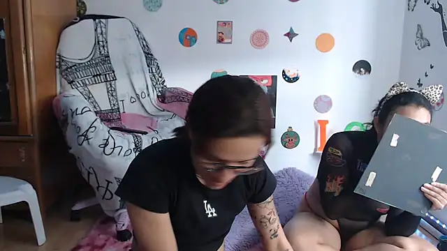 Snapshot of Yaumiko chatting on February 2025 04:14:02 PM Yaumiko online show from February 2025 04:14:02 PM