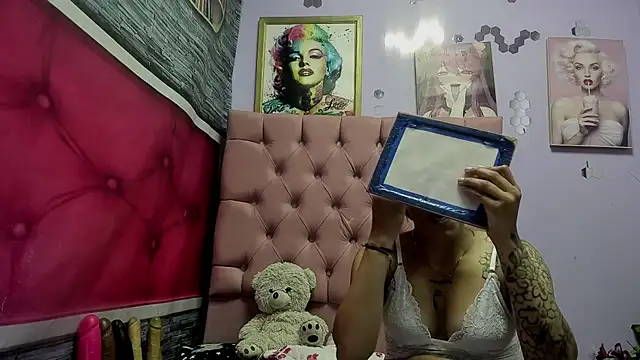 Yaumiko online show from September 2025 12:05:02 PM