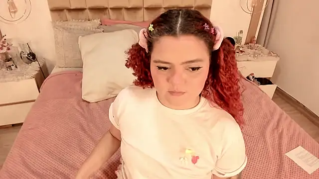 Twwiiggy online show from February 2025 11:10:02 PM