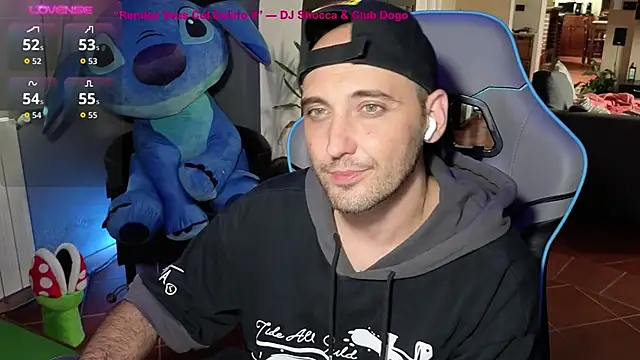 Gil gamesh90 online show from September 2025 02:38:02 PM