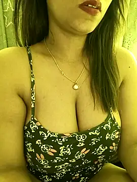 Snapshot of Divya_girl chatting on March 2025 02:01:02 PM Divya girl online show from March 2025 02:01:02 PM