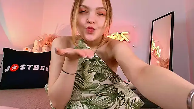 stay with alice online show from January 2025 09:54:02 AM