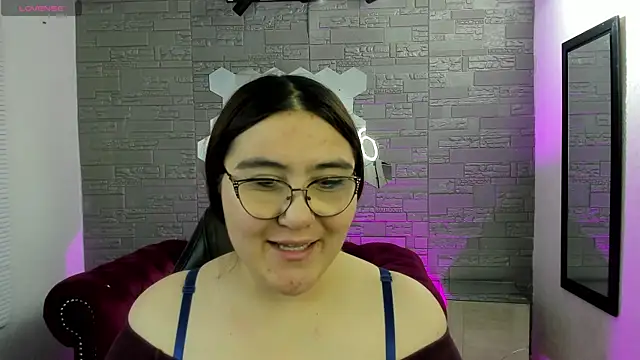 conniejames m online show from October 2025 12:39:02 PM