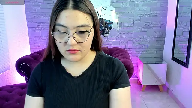 conniejames m online show from October 2025 12:28:01 PM