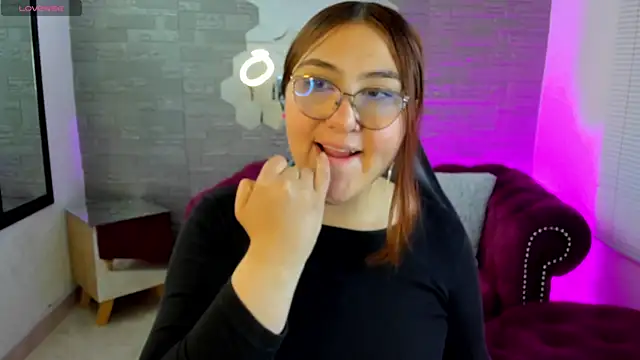 conniejames m online show from April 2026 01:55:02 PM