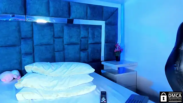 Snapshot of Venus_velez_ chatting on February 2025 03:52:02 PM Venus velez online show from February 2025 03:52:02 PM