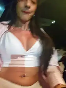 Snapshot of Brunna_Ella chatting on December 2024 01:57:02 AM Brunna Ella online show from December 2024 01:57:02 AM