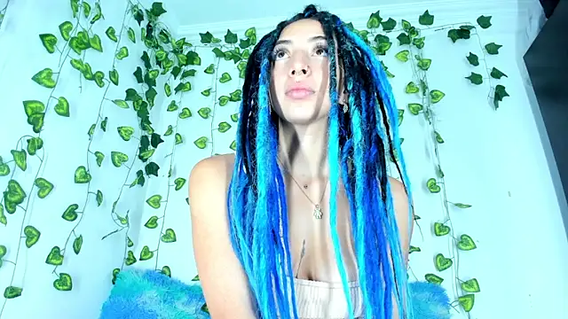 SaturnooStonee online show from December 2024 07:04:02 AM