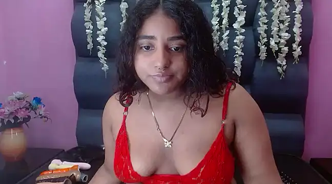 Sofia Hernandez  online show from March 2025 06:20:02 AM