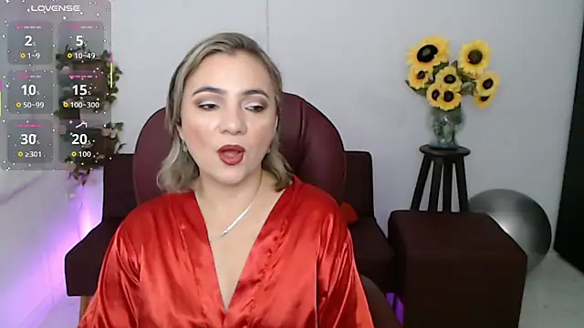 Snapshot of ana_milf chatting on April 2026 01:53:02 PM ana milf online show from April 2026 01:53:02 PM