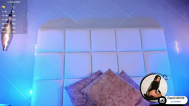 Snapshot of danii_hill_ chatting on November 2025 04:34:02 AM danii hill online show from November 2025 04:34:02 AM