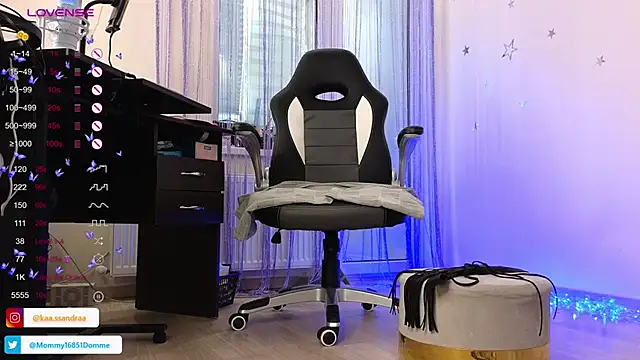 misskaassandraa online show from March 2025 10:25:02 AM