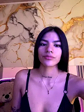 liss hot  online show from November 2025 09:47:01 PM