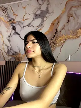 liss hot  online show from November 2025 03:00:02 PM