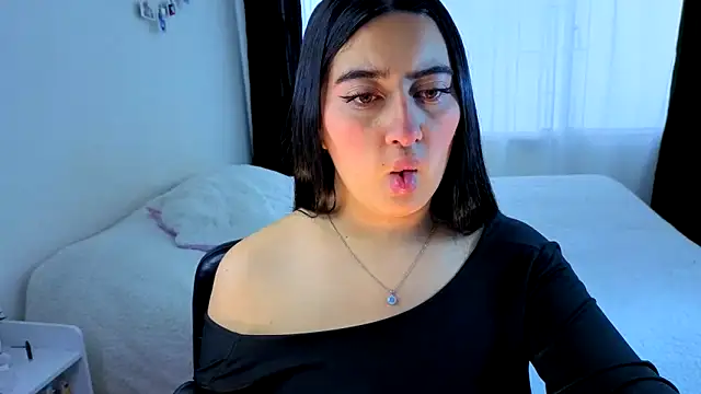 serenna se online show from October 2025 08:33:01 PM